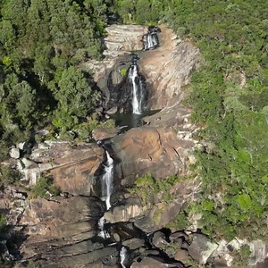 👀Take in the spectacular scenery and the many tiers of Raspberry Falls 🚶Make some room for adventure this weekend. Well worth the hike, Raspberry Falls is one of Hinchinbrook's hidden gems. . . . 📸 by @johurford #travel #lifeofadventure #adventure #raspberryfalls #mountfox #hinchinbrookway #ingham #thisisqueensland #hinchinbrook #seeaustralia #townsvilleshines #queensland #northqueensland #tropicalcoastqueensland #holidayherethisyear #tropicalnorthqueensland #tropicalholiday #travel #holiday 