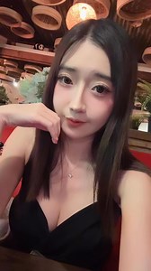 12K views · 160 reactions | Take a selfie while eating.#SelfieWhileEating#FoodieFail#MessyBiteMoment#ChewAndClick#DinnerTimeMeme#EatingWithStyle#FunnyFoodSelfie#SnackAttackLOL#MealTimeComedy#FoodFaceMoments | Lena Su | Facebook