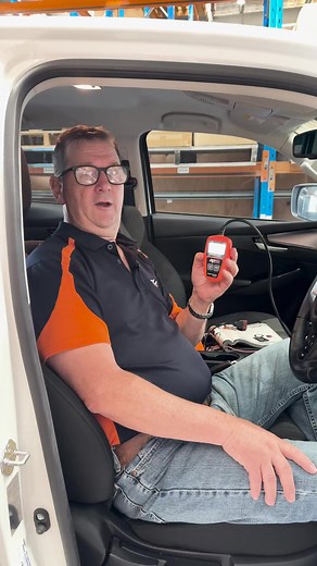 🚗 CAN OBDII/EOBD SCANNER CODE READER (SP61150) 🚗 👇 LINK BELOW👇 https://buff.ly/3sSyM65 #SPTools #Scanner #CodeReader #OBDII | SP Tools