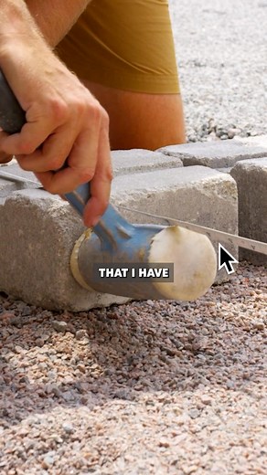 How I Make a Perfect Radius ↩️ • Get signed up at hardscapementor.com then download our app! 🦬 • #hardscapetraining #hardscape #hardscaping #flagstone #hardscapedesign #patio #pavers #outdoorliving #construction #build #hardscapementor #outdoorpatio #patiodesign #patiolife #diy #contractor #contractorlife #bluecollar #landscaping #landscape #yard #backyard #outdoorlivingspace | Hardscape Mentor