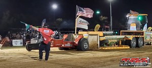Les amateurs de beaux camions sont bien servis au Draggin' & Pullin' in the Pines mais les courses.... sublimes!! | Truck Stop Quebec