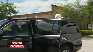 Exclusive: Rob Gronkowski arrives on SmackDown