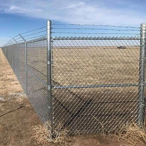 [Hot Item] Boundary Wall Galvanized Chain Link Wire Fence with 3 Strand Barbed Wire.