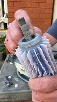 Fixing a Broken Robotic Pool Cleaner 💦 | The Aussie Pool Guy