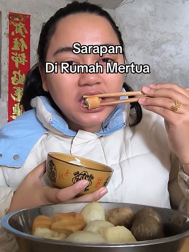 Sarapan Pagi di Musim Dingin Bersama Keluarga