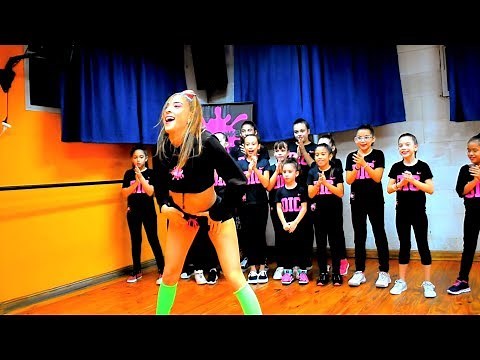 DURA KIDS Ft. Rocio Ramirez / REGGAETON BY EMILIANO FERRARI VILLALOBO (HD)