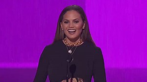 Chrissy Teigen introducing her man John Legend is giving me ALL the feels 😍😍 #AMAs | American Music Awards