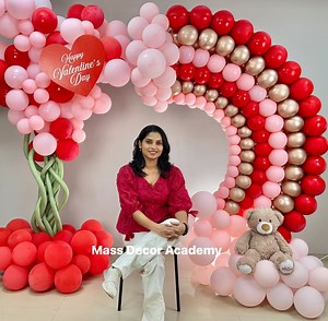 🎈 3 Secrets of Beautiful Balloon Decor ✔️ Right balloon sizes with perfect inflation ✔️ Strong & correct structure ✔️ Consistency in design If you want to learn from basics to advanced, join our Beginner Balloon Design Art Masterclass 🎈 ✨ 18 decor designs ✨ Live hands-on practice ✨ WhatsApp support ✨ Material guidance global supplier links ✨ 8 business skill sessions ✨ Trusted by 1000 students worldwide 👉 Join now – link in bio | MASS Art and Craft