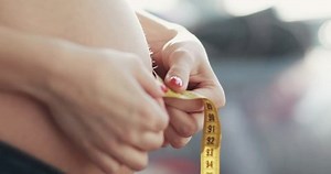 Close Hand Pregnant Woman Measure Abdominal: Stockvideos & Filmmaterial (100 % lizenzfrei) 1008715040 | Shutterstock