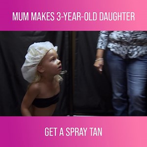 3-year-old Baylen is excited and preparing for her first ever full-glitz pageant, mum Beth gives her a spray tan to make her look the part. Watch more Toddlers & Tiaras on discovery 👉: https://bit.ly/3oddN7c | Love Reality