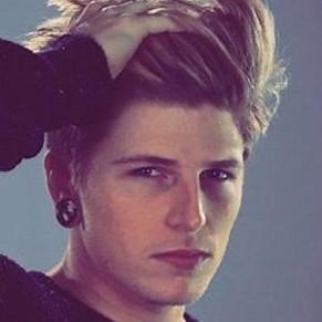 Repzilla Girlfriend 2026: Dating History & Exes - CelebsCouples