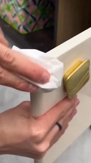 7.4K views · 25 reactions | Quick touch-ups that last—this Wood Repair Kit restores color and covers surface marks without sanding. 12 colors included. Buy it here:  https://amzn.to/4njckcO  https://amzn.to/41OpwxZ Type ‘HOME’ if you need the color chart! Like & share to support ✨ #amazonbestsellers #DIY #homeprojects #woodcare #furniturefix #amazonhomefinds | Curated Nest Hub | Facebook