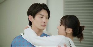 39K views · 925 reactions | Cinderella slipped in the bath, and the CEO built a bathing machine for her 灰姑娘洗澡滑到，总裁为他打造洗澡机 | 一起追剧吧 | Facebook