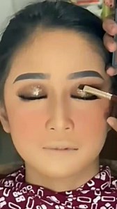Tutorial makeup lamaran tanpa menggunakan soflen #makeuptutorial #makeupsimpel #makeupsoft #makeupnatural #makeupglamour #makeupflawless #eyeshadowcoklat #eyeshadowglitter #eyeshadowsmoky #makeuplamaran #makeupengangement #makeuptunangan | Tutorial Makeup