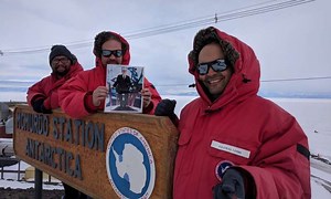 This Antarctic Selfie Is Helping Build the Interplanetary Internet