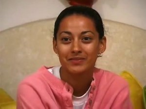 Una mexicana se desnuda y le dan bien por culo