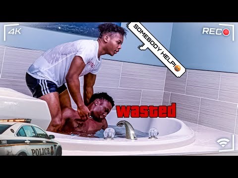 DROWNING IN A Jacuzzi PRANK on BESTFRIEND *police called😳*￼
