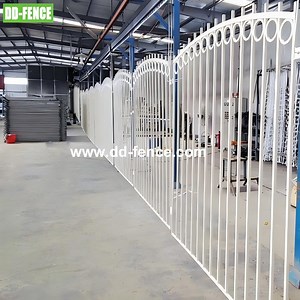 [Hot Item] Outdoor Wave Curved Metal Tubular Aluminum Fencing Wrought Iron Fence Panel Decorative Steel Garden Fence