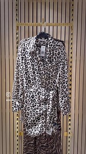 223 reactions · 12 shares | Animal print-ul e din nou în trend, iar noi avem cele mai hot rochii pentru tine! Fii îndrăzneață, fii stylish și profită acum de... ‼️-50%‼️reducere de sezon! Vino să-ți alegi favorita! #creamoutlet #iasi #sales #brasov #outlet #style #ootd #fashion #springfashion #dresses #animalprint | Cream Outlet | Facebook