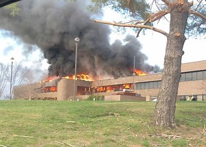 Firefighters respond to major fire in northeast Cedar Rapids