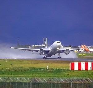 ✈️ Wet Runway at Paris Orly Airport #planespotter #planespotting #airbus #boeing #AvGeek #justplanes | Just Planes