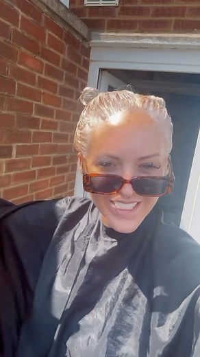 Me! 💳 #wolfofwallstreet #creditcard #applypay | Gigi Patsy