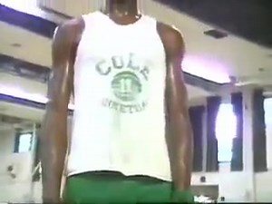 103 reactions · 18 shares | Shaquille O'neal a los 17 años. Era imposible escojer a otro jugador por encima de Shaq en el "Draft" del 1992. | El Vacilon de la NBA | Facebook