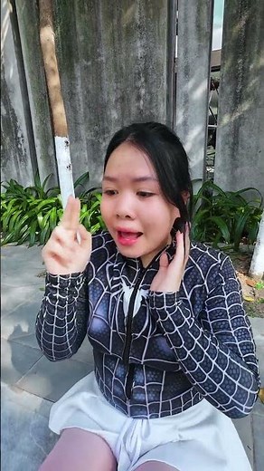 Spider-Girl's survival skills: a bug crawls into her ear #shortfilm #spiderman #alphahero