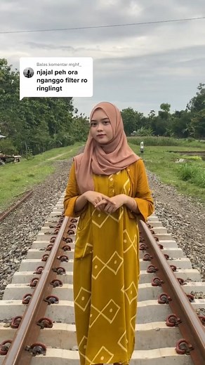 peh aku senenge nggo filter ok do geger #arrumakhma #jatenggayeng #javasoft #jowo #jateng #jawatengah #kembangdesa #desa #virals #viralreels #fyp | Arrum Akhmaa