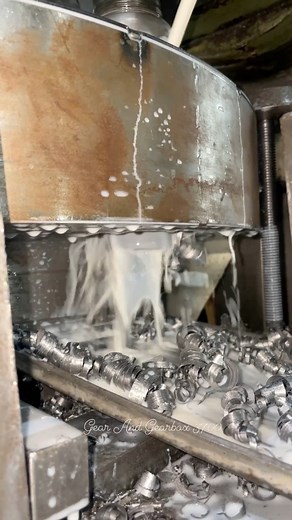 79K views · 575 reactions | Coupling Boring On Milling Machine #viral #machine | Gear And Gearbox 3700 | Facebook