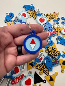 Legend of Zelda Keychain Link’s Compass - Etsy