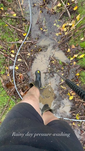 Rainy day pressure washing 🌧️ #pressurewashing #fencepainting #postandrailfence #satisfyingvideo #satisfying #waikato #waterblasting #gumboots #rainydays #hardwork #dirtyjobs #mud #renovation #renovationproject #renovationlife #rain | CL Fence Painting Specialists