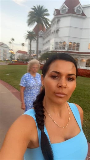 82 reactions · 4 comments | Princess dinner! #momlife #girlstrip #disney #1900parkfare #Elsa #grandfloridian | Pammy Shewmaker Fick | Facebook