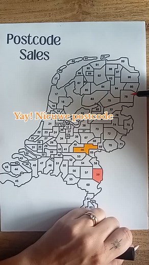 Hoe leuk is deze postcode sales tracker 🤩 Mogen we jouw postcode binnenkort ook inkleuren? 🙌🧡 Tot en met zondag 11 mei hebben we nog een leuke Animal Event after party korting 🥰 Bestel jouw matchende huisdier sleutelhanger dus snel op michellepetparade.etsy.com #postcodesalesmap #bestellinginpakken #ordermap #kortingen #korting #kortingactie #postcodesale #sleutelhangers #huisdieren #petkeychain #petportrait #dieren #kleineondernemer #beginnendeondernemer #etsynl | Michelle' Pet Parade