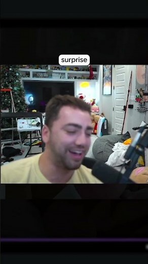 Mizkif gets a surprise video from Alinity