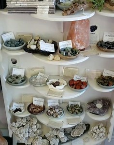 How do you display your tumbles? #lavishearth #mainerockshop #rocksandminerals #crystallove #crystalmagic #alwaysgrateful #westbrookmaine #hiddentreasures #quartzlove #quartzbrazil #lavishearth #mainerockshop #rocksandminerals #crystallove #crystalmagic #alwaysgrateful #quartz #quartzmagic #amethyst #citrine #ametrine #fluorite #chinacrystals #calciteweirdo #moroccanminerals | Lavish Earth