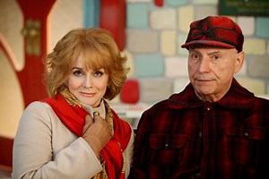 Oscar-Winning Actor Alan Arkin Passes Away at the Age of 89 | Chip and Company