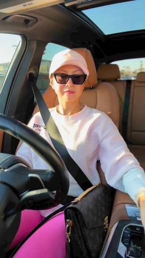 Spring vibes #nofilter #SpringColors #springvibes #morningroutine #momlife #momstyle #activewear #healthychoices #healthylifestyle #HealthyLiving #healthylife #reel #reels #reelitfeelit #reelsvideoシ #reelstoday #reelstofeel | Nguyet Anh