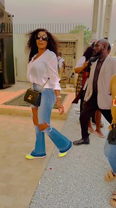 1.1M views · 52K reactions | L’actrice la plus debout de Côte d’Ivoire. L’influenceuse la plus debout de Côte d’Ivoire Emma Lohoues. Je suis trop fier de toi bb femme battante La bible déclare que ton bonheur sera plus grande que celui que tu a perdu quand tu mets ta confiance en Dieu ❤️ Ma nation l’empire 17 est ouvert allez-y fait un tour. | Apoutchou National | Facebook