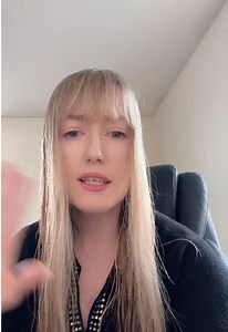 Some people have asked me for a video in Japanese, so here is a shout out to Japan. 日本語の動画をリクエストしてくれた方がいたので、日本に向けて少しだけメッセージです🇯🇵 #loveonthespectrum #shelleywolfe #日本語