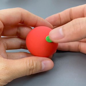 "Simple Clay Handwork: Making Small Tomatoes" #ClayHandwork #HandmadeDIY #ParentChildHandcraft #SimpleHandwork paper craft | paper craft ideas
