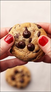 1.8K views | The Most Perfect Chocolate Chip Protein Cookies These...