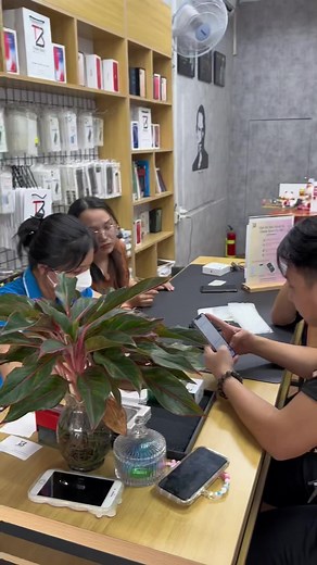 3.9K views · 51 reactions | Mua ip 12 promax đồng zá 2 củ sẽ ntn? #thaibaomobile | Thái Bảo Mobile | Facebook