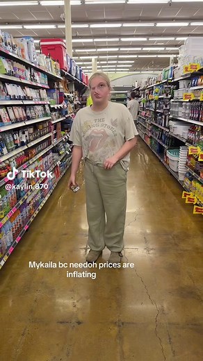 Skinny Legend Slay: Viral Queen Pee Moments