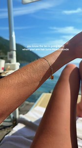 Maverick cerca de mí - Koko Blond tan trend explained