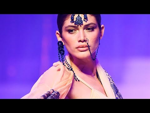 TRANSGENDER MODELS: RUNWAY COLLECTION