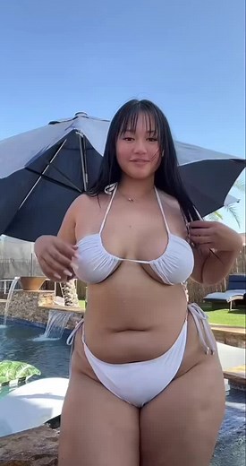 Curvy Asian Girls: Big Booty and Thick Curves