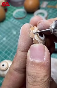 Egg-citing? You bet! Egg carving is a technique using precise tools to gently carve at the shell. Click the video and prepare to be amazed. | Beijing Review