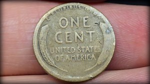 10K views · 127 reactions | Hoarding Copper Pennies! (Coin Roll Hunting) #coins #coin #coinrollhunting #coinrollhunt #coincollecting #diggindave #copper #pennies #penny #copperhoard | Diggin Dave | Facebook