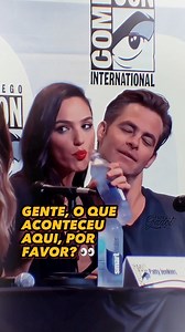 346K views · 10K reactions | 﫦 Era só uma garrafa de água, sabe? #galgadot #wonderwoman #mulhermaravilha | CoxinhaNerd | Facebook